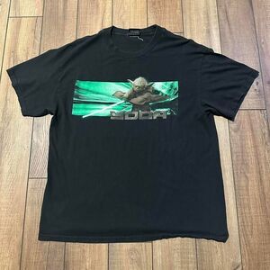 Vintage Star Wars Yoda Lightsaber Graphic‎ T Shirt Black Men's Medium